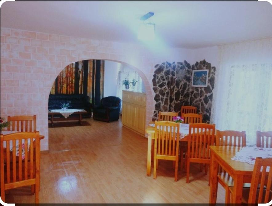 Vila Bianca Буштени Экстерьер фото